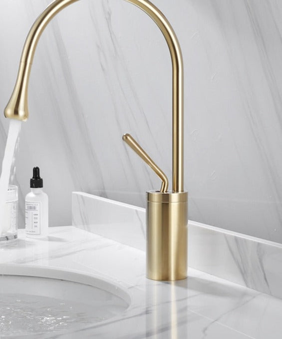 SwanFlow | Bathroom Tap – Elegant Swivel Design for Modern Interiors